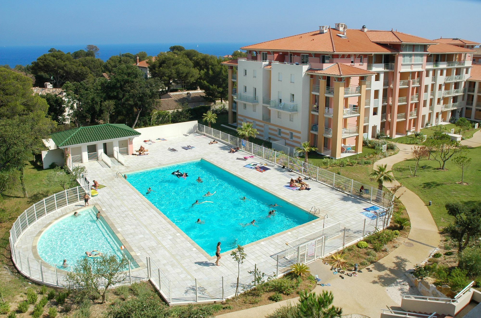 Vacanceole - Les Calanques Du Parc Frejus Exterior photo